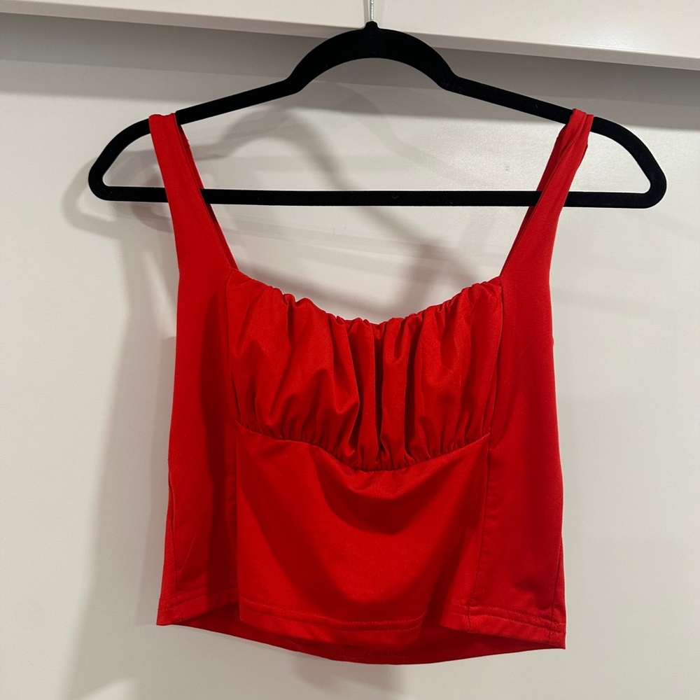 SUPER CUTE NEVER WORN RED CROP TOP!